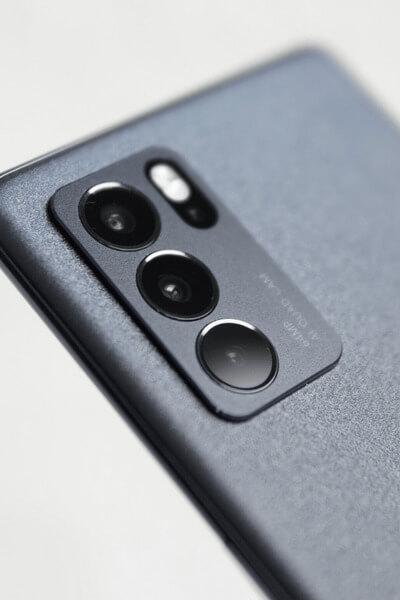 Mobiltelefon som exempel på telefonabonnemang, en IT-tjänst